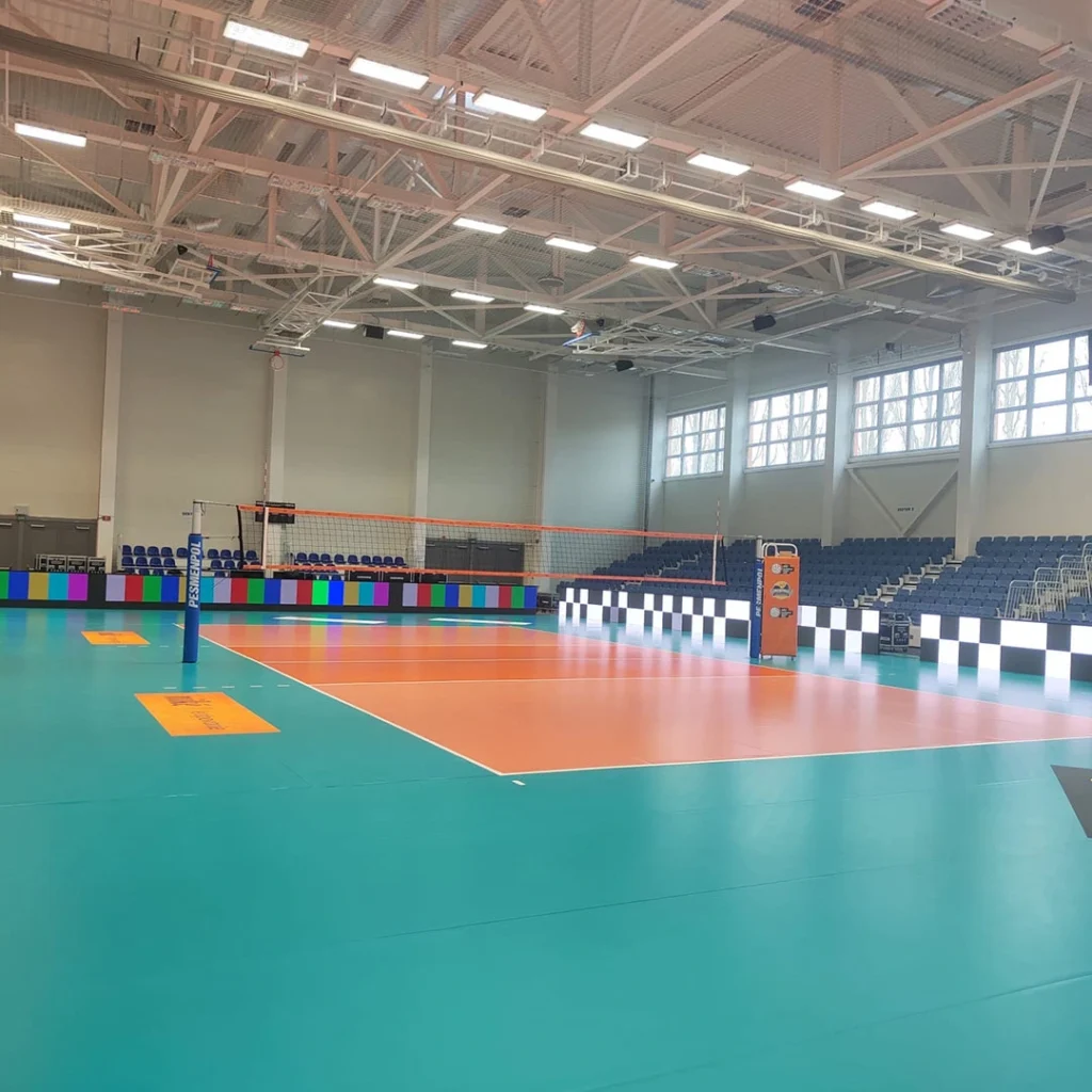 Záber na palubovku Športového centra UNIZA.