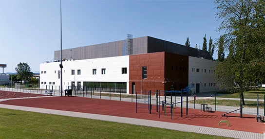 Exteriér Športové centrum UNIZA.